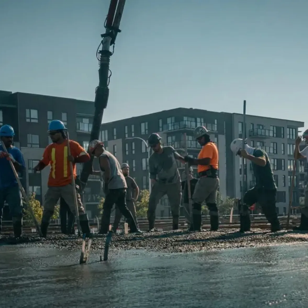 Les éléments qui déterminent le coût de vos projets de cimenterie à Laval